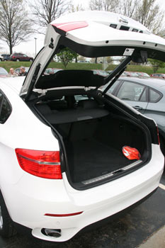 BMW X6 ülkeye giriş yapmadan tükendi 10