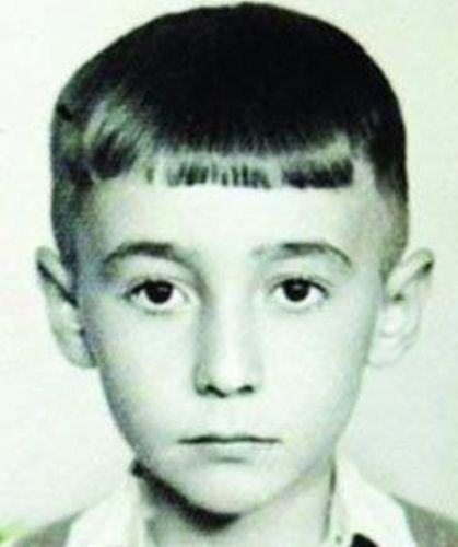 Ünlüler ilkokuldayken... 26