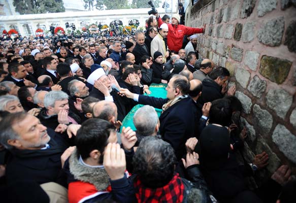 Erbakan'ın cenazesinden ilk kareler 101
