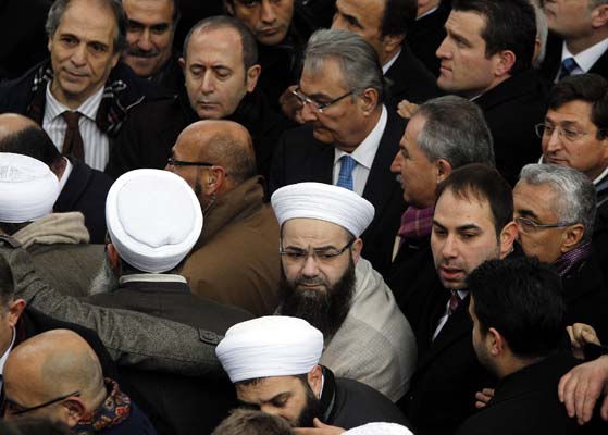Erbakan'ın cenazesinden ilk kareler 144