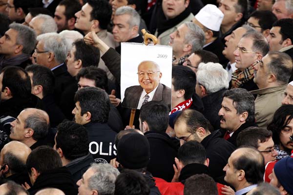 Erbakan'ın cenazesinden ilk kareler 146