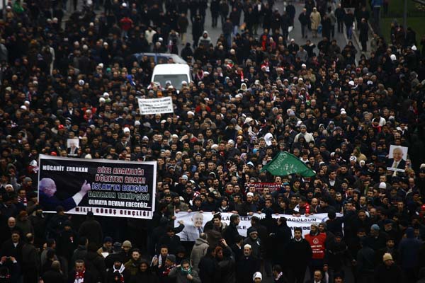 Erbakan'ın cenazesinden ilk kareler 158