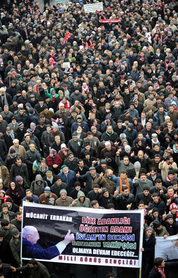 Erbakan'ın cenazesinden ilk kareler 177