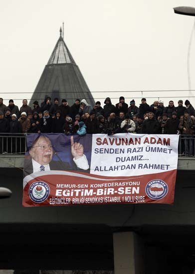 Erbakan'ın cenazesinden ilk kareler 197
