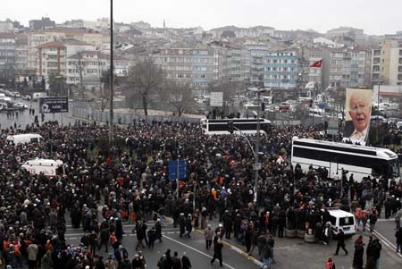 Erbakan'ın cenazesinden ilk kareler 198