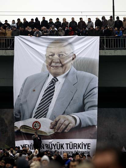 Erbakan'ın cenazesinden ilk kareler 199