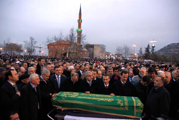 Erbakan'ın cenazesinden ilk kareler 2