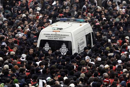 Erbakan'ın cenazesinden ilk kareler 206
