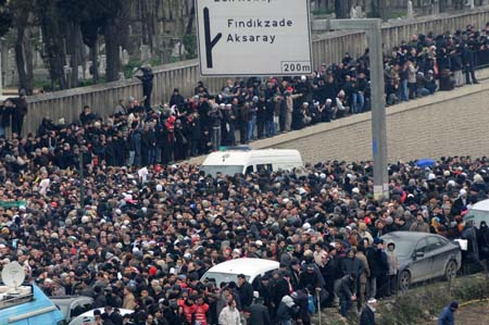 Erbakan'ın cenazesinden ilk kareler 220