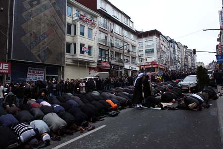 Erbakan'ın cenazesinden ilk kareler 223