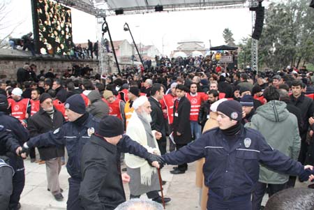 Erbakan'ın cenazesinden ilk kareler 231