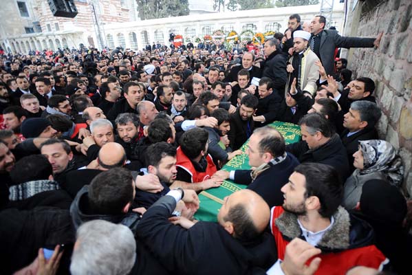 Erbakan'ın cenazesinden ilk kareler 43