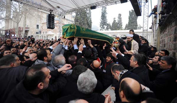 Erbakan'ın cenazesinden ilk kareler 44