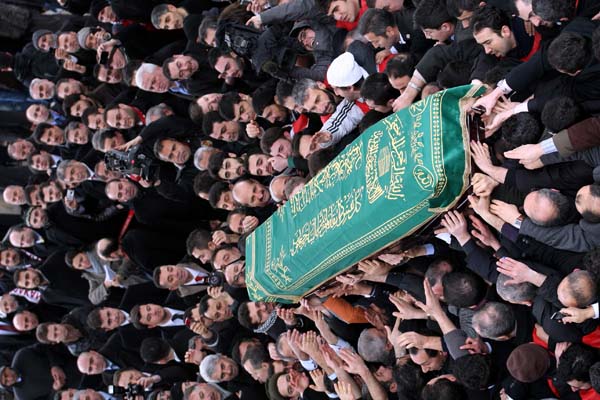 Erbakan'ın cenazesinden ilk kareler 48