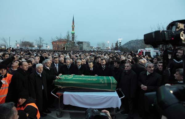 Erbakan'ın cenazesinden ilk kareler 58