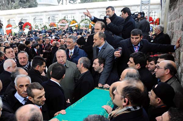Erbakan'ın cenazesinden ilk kareler 65