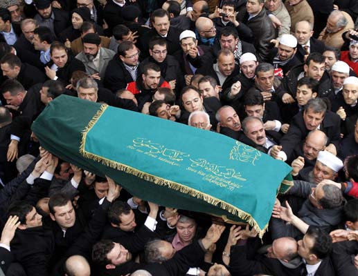 Erbakan'ın cenazesinden ilk kareler 74