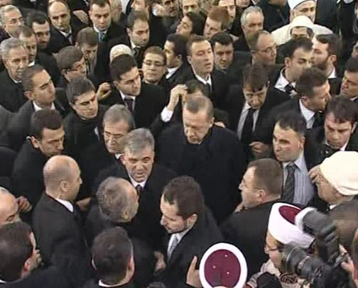 Erbakan'ın cenazesinden ilk kareler 83