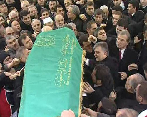 Erbakan'ın cenazesinden ilk kareler 85