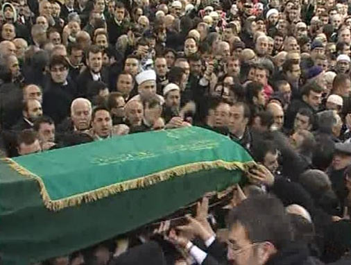 Erbakan'ın cenazesinden ilk kareler 86