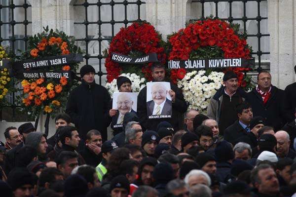 Erbakan'ın cenazesinden ilk kareler 92