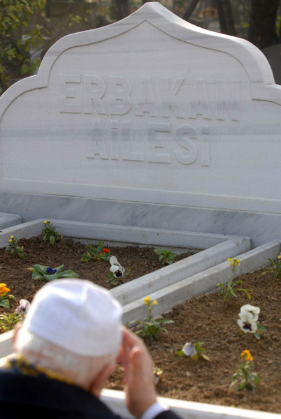Erbakan'a veda! 106