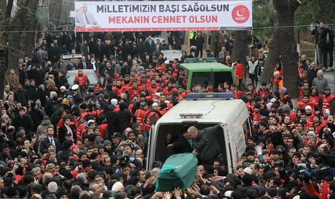Erbakan'a veda! 107