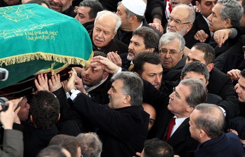 Erbakan'a veda! 127