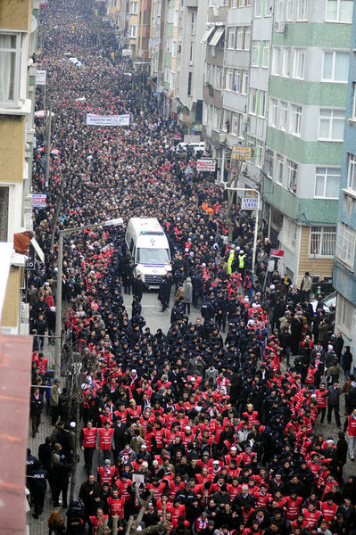 Erbakan'a veda! 151