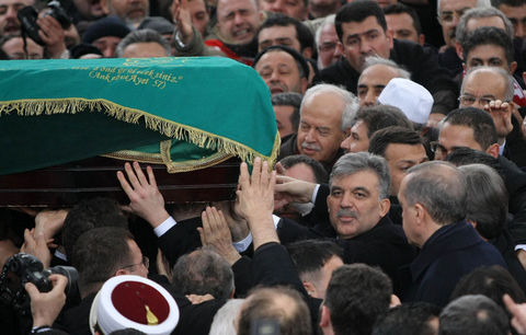Erbakan'a veda! 189