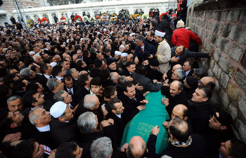 Erbakan'a veda! 203