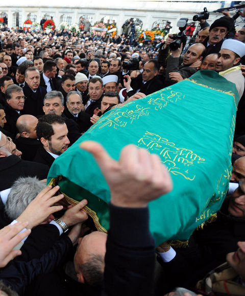 Erbakan'a veda! 204