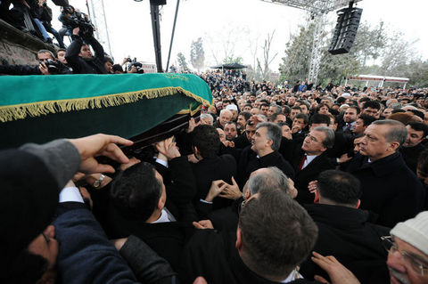 Erbakan'a veda! 215