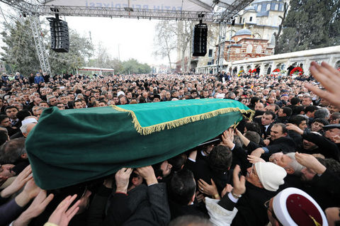 Erbakan'a veda! 229