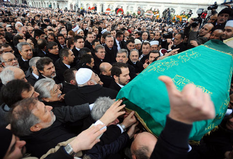 Erbakan'a veda! 248