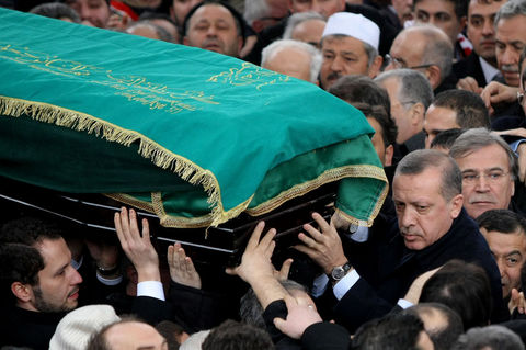 Erbakan'a veda! 254