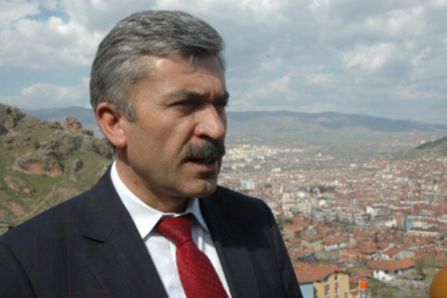 AK Parti, CHP ve MHP'nin belediye başkan adayları 104