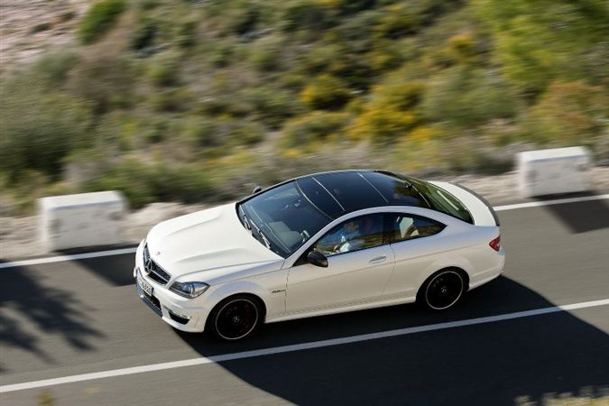 Mercedes C63 AMG Rekabete Hazır! Foto Galeri Arabam.com 14