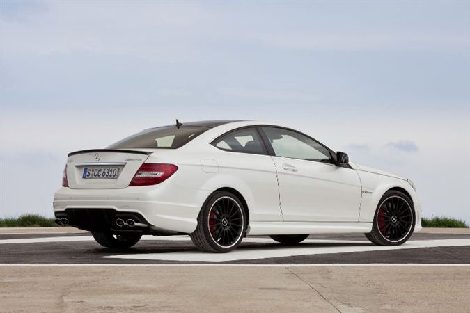 Mercedes C63 AMG Rekabete Hazır! Foto Galeri Arabam.com 16