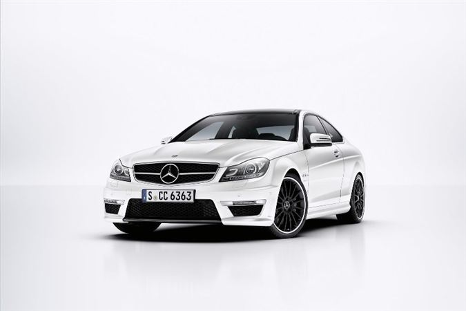 Mercedes C63 AMG Rekabete Hazır! Foto Galeri Arabam.com 2