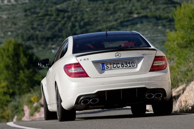 Mercedes C63 AMG Rekabete Hazır! Foto Galeri Arabam.com 23