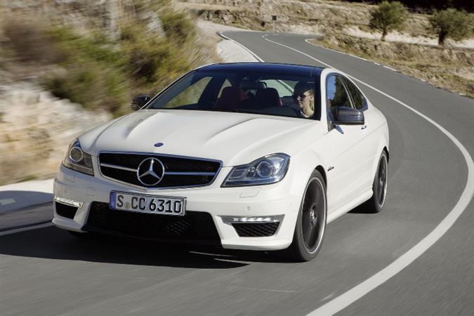 Mercedes C63 AMG Rekabete Hazır! Foto Galeri Arabam.com 31