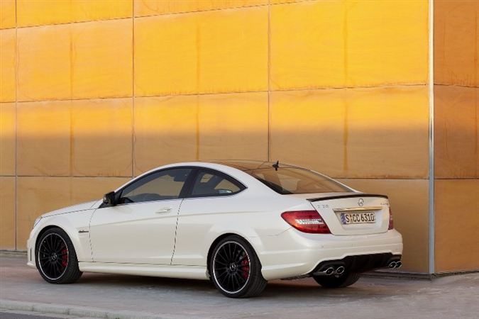 Mercedes C63 AMG Rekabete Hazır! Foto Galeri Arabam.com 32