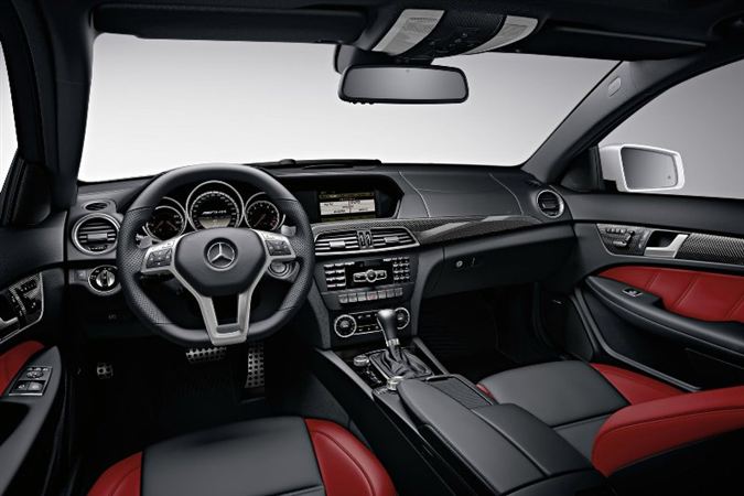Mercedes C63 AMG Rekabete Hazır! Foto Galeri Arabam.com 5