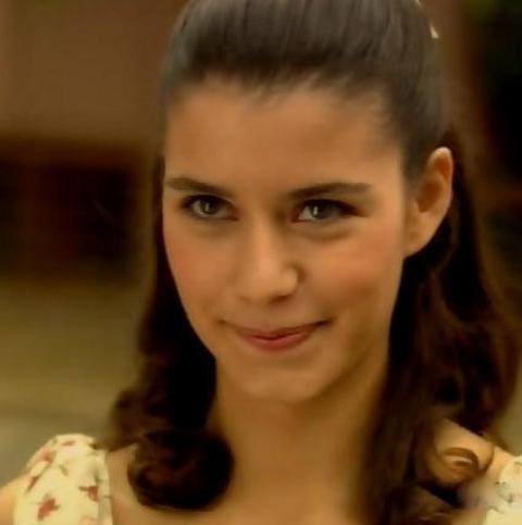 Ünlü oyuncuların ilk oynadıkları dizi ve filmler 15