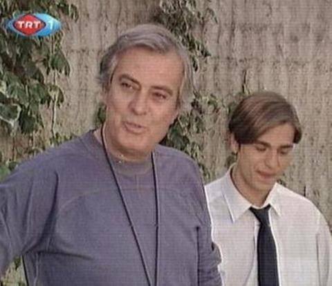 Ünlü oyuncuların ilk oynadıkları dizi ve filmler 26