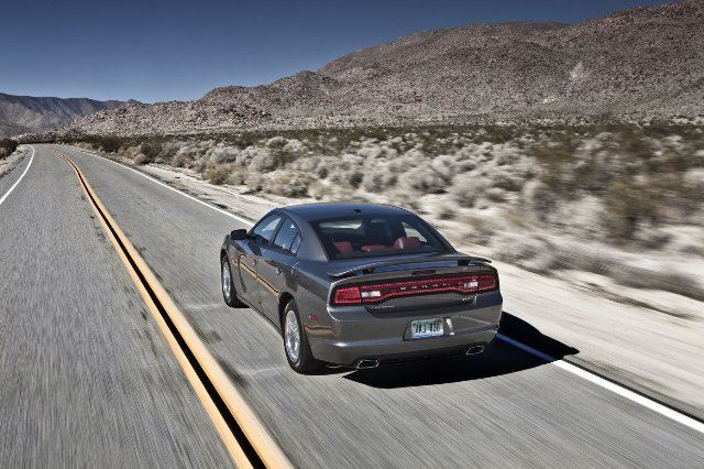 2012 Dodge Charger Foto Galeri Arabam.com 11