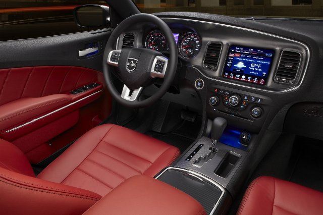 2012 Dodge Charger Foto Galeri Arabam.com 18