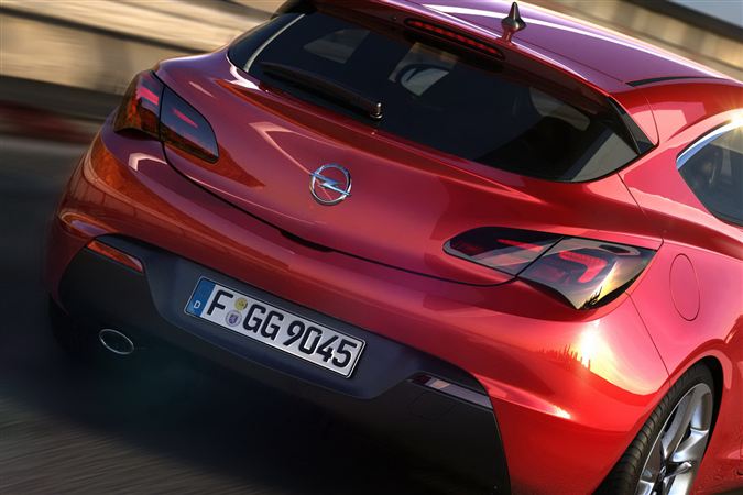 Astra GTC’nin Üretim Versiyonu 4