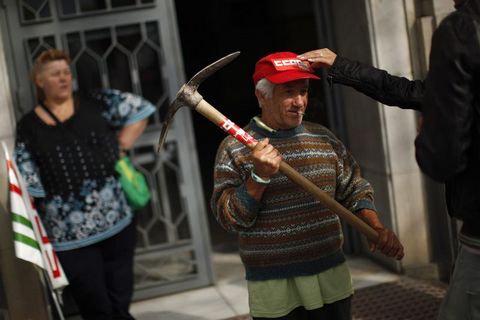 27 dilde 1 Mayıs! 65